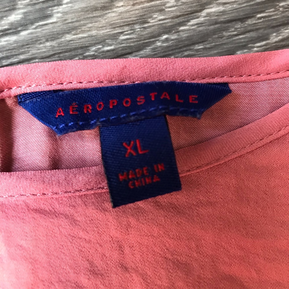 Rose Ruffled Top - Picture 2 of 3